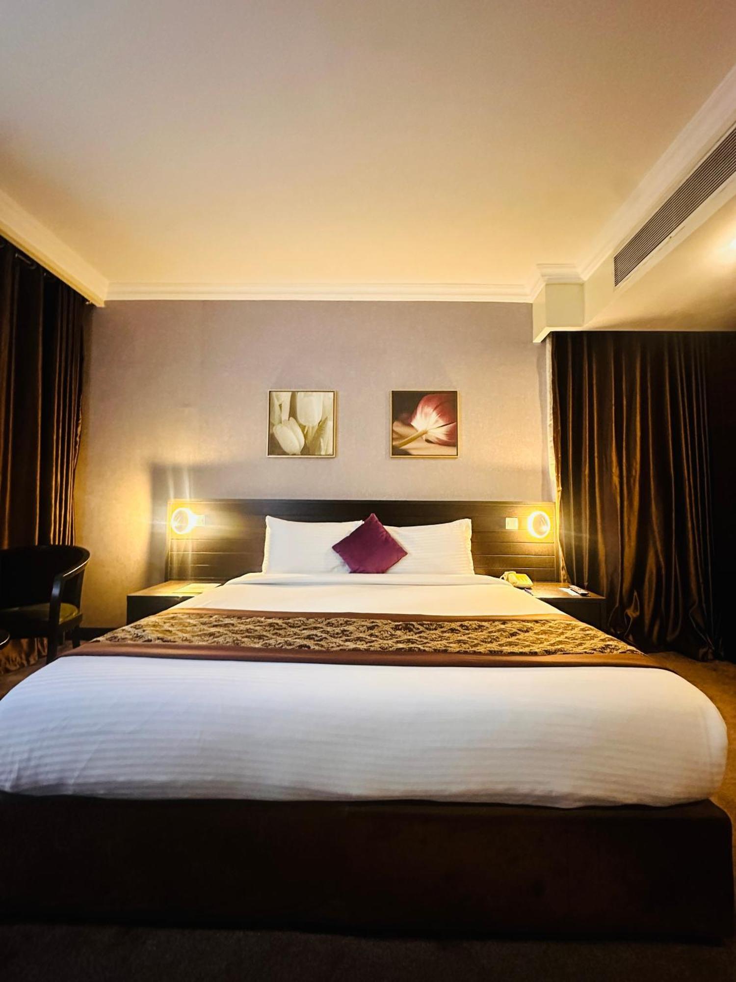 Golden Tulip Ibadan Hotel Luaran gambar